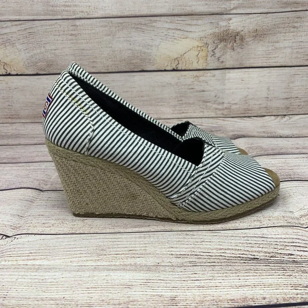 BOBS Skechers Women Size 7 Black White Wedge Heel Memory Foam Ankle Boots